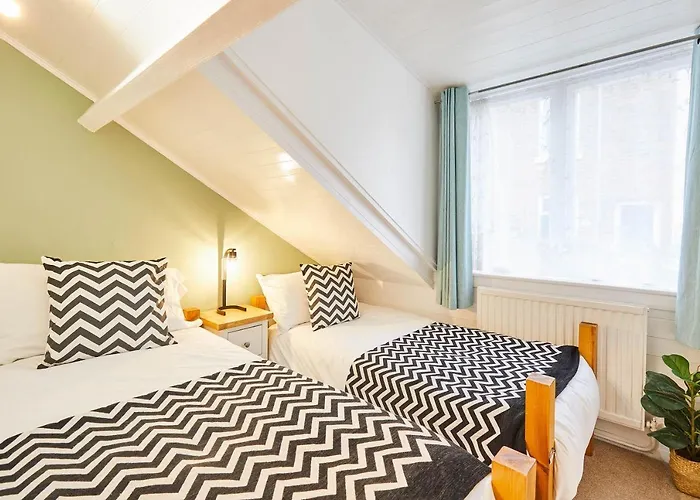 Host & Stay - Harbour Mist Cottage